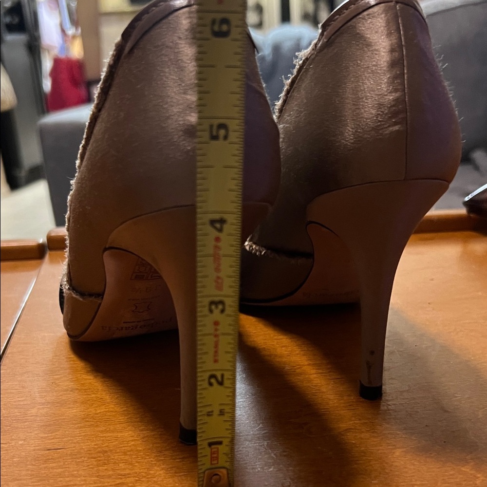 Pedro Garcia Crystal Satin Black and Tan Peep-Toe Heels w/Velvet Bows - Sz. 39.5 - Picture 9 of 9